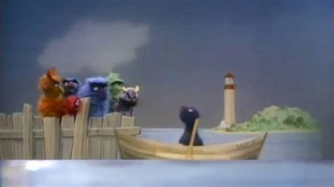 sesame street - grover's rowboat