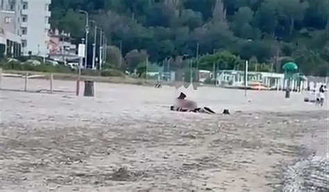 Sesso da spiaggia: come vivere la passione al mare in Italia