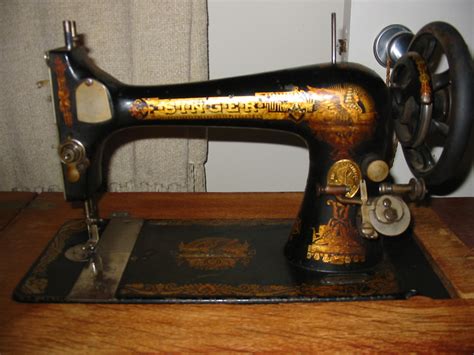 Sewing Machine Early 1900