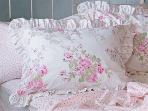 Shabby Chic Bedding Pillows