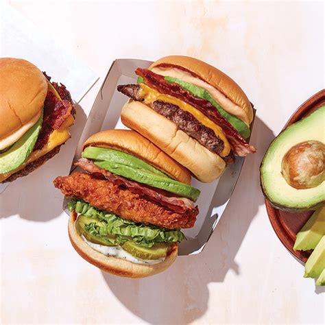 shake shack avocado bacon burger calories