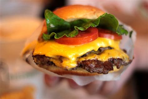 shake shack burger new york