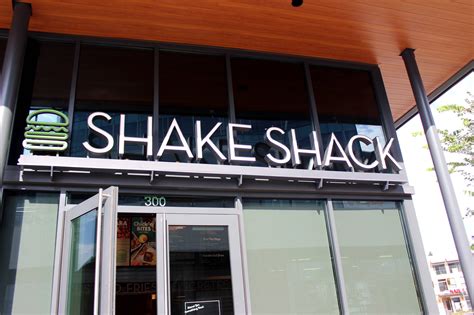 shake shack kirkland hours