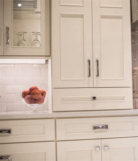 Shaker Cabinets Full Overlay