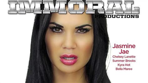 shakes big milf 12 titty