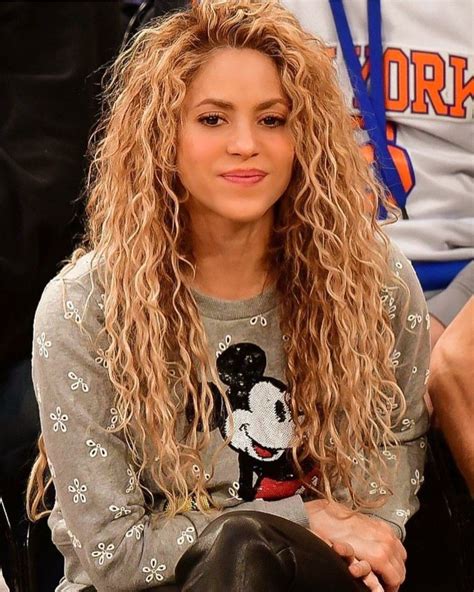 Shakira Shakira hair