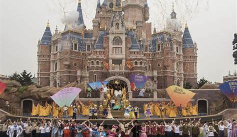 25 photos from the soon-to-open Shanghai Disneyland, Disney's newest