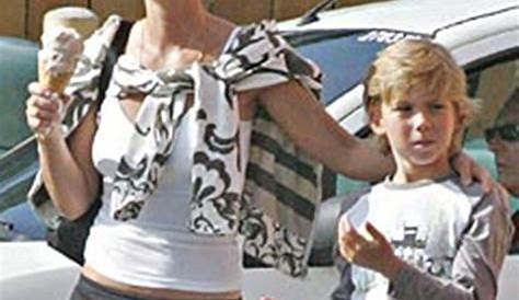 Shania Twain and her son Eja(12) Shania twain, Shania twain pictures