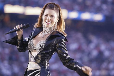 shania twain measurements height weight