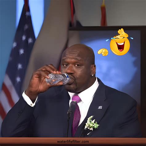 shaq drinking water bottle