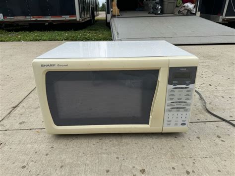 Sharp Carousel 1.6 Microwave Reviews