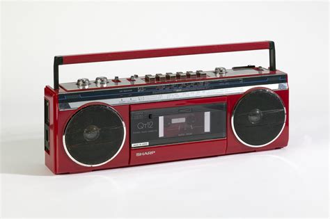 Vintage Sharp Twin Cam XBass Boombox WQT238 cassette tape player with