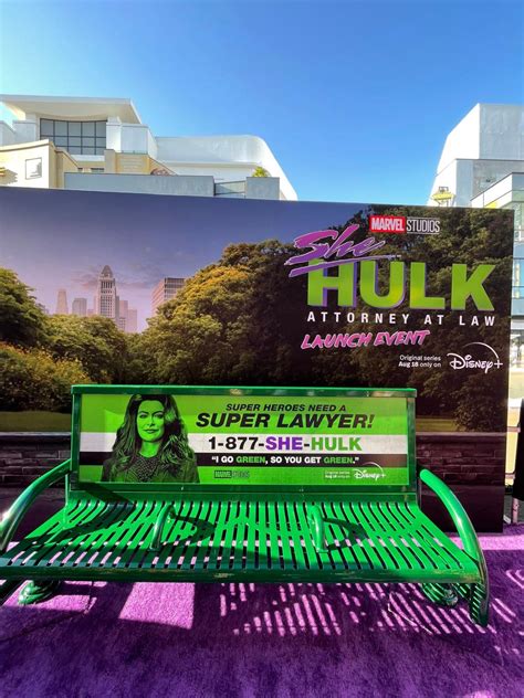 She-Hulk Bench: Build Incredible Strength and Tone Your Body with this Dynamic Exercise!