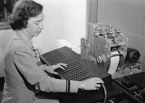 she invented the first computer programming language