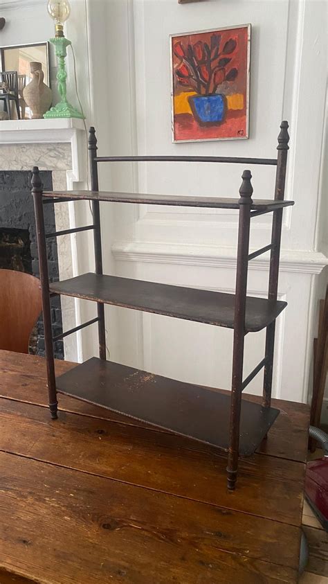 Shelving Unit For Knick Knacks