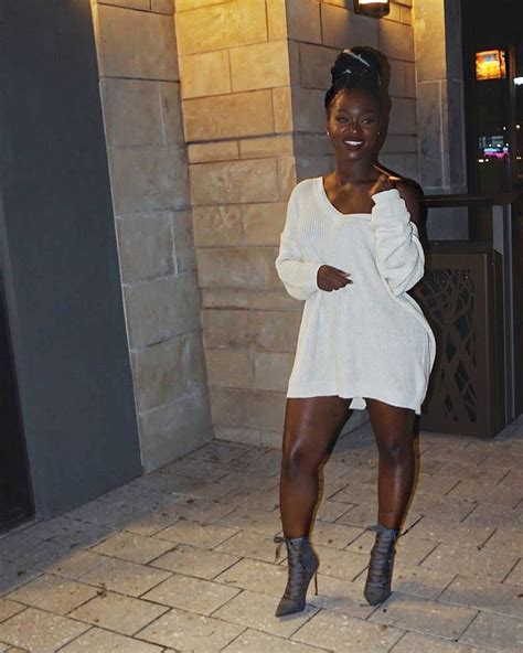 Shes Freaky Ebony - Nivakak