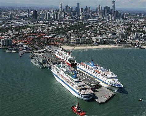 ship arrivals melbourne port