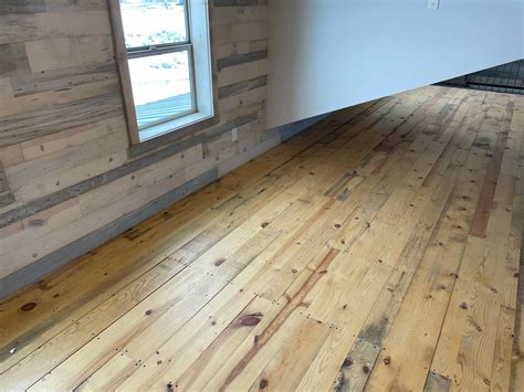 shiplap flooring