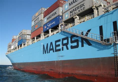 shipping containers black maersk