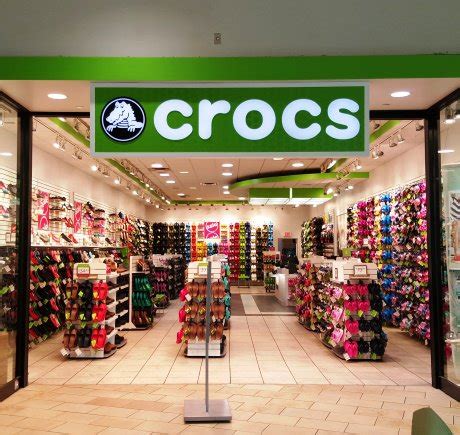 shoe stores near me that sell crocs