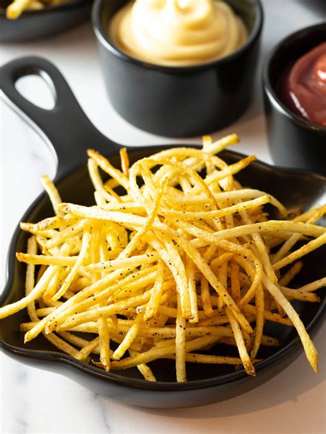 Shoestring Fries In