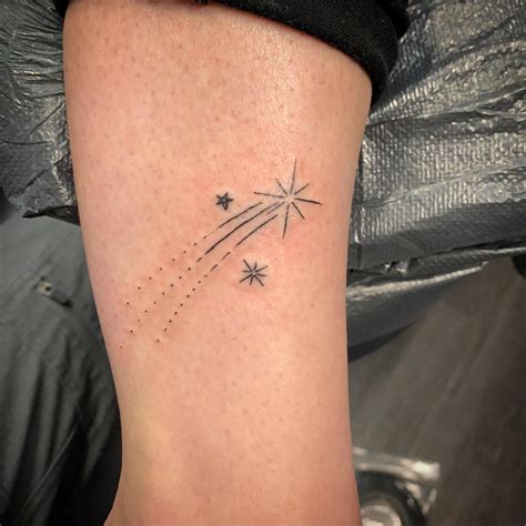 Revolutionary Shooting Stars Tattoo Designs Ideas