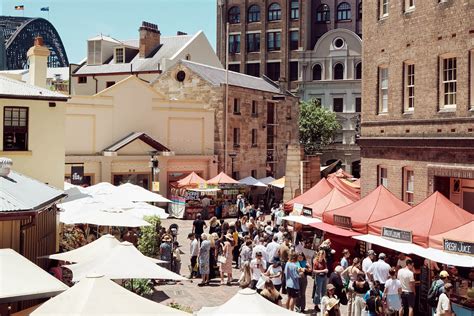 shopping at the rocks