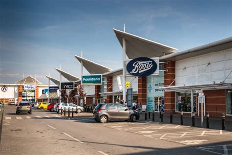 shopping centres in southport
