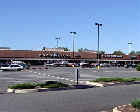 shopping mall in fredericksburg va