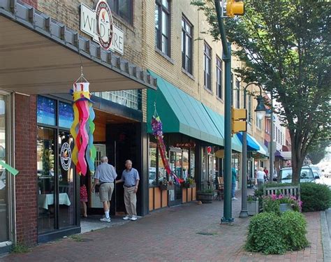 shops in downtown waynesville nc