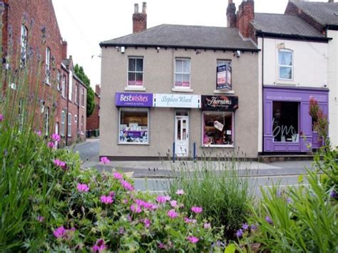 shops in rothwell leeds