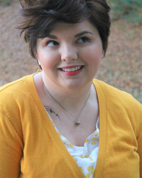13 Short Haircuts for Plus Size Women Style with Curves