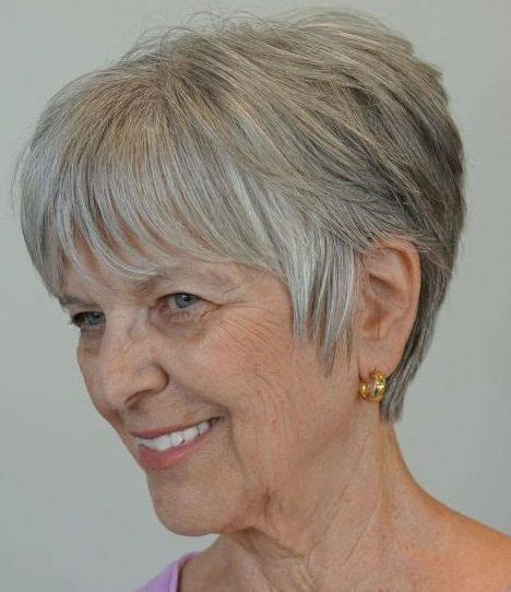35 Best Short Haircuts For Women Over 50 With Fine Hair