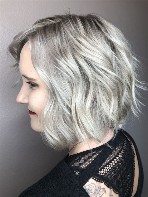 Short Platinum Hair: The Trendy Hairstyle In 2023