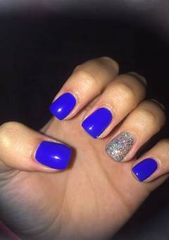 Short Royal Blue Acrylic Nails