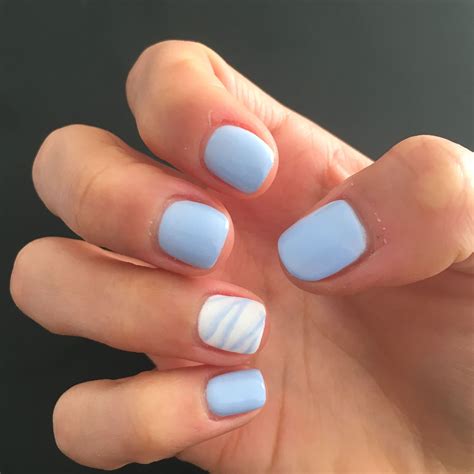 short blue summer nails