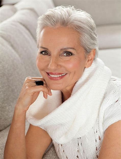 short haircuts for older women 60+