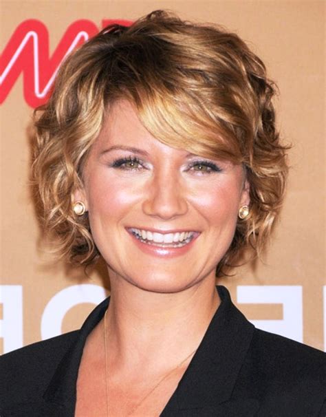 Perfect Short Hairstyles For Fine Hair Over 40 With Glasses For Bridesmaids