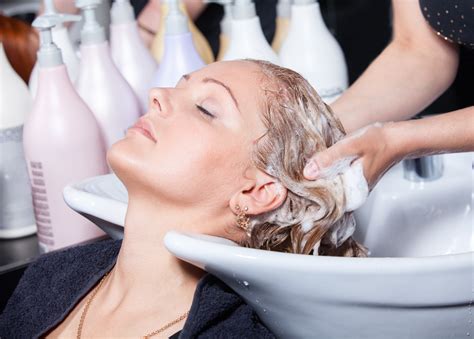 Should You Wash Your Hair Before a Haircut? A Stylist Weighs In