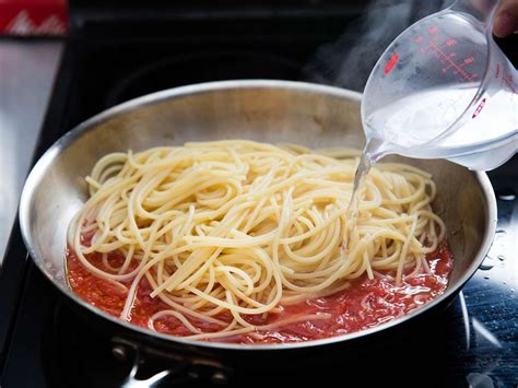should i add pasta water to mac and cheese