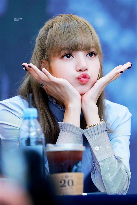 show me a picture of lisa
