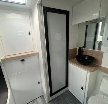 Shower Screen Caravan