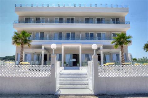 sidari beach hotel corfu