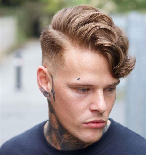 10+ Exclusive Men's Slicked Back Side Part Hairstyles