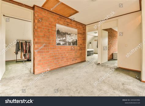 List Of Side Of The Wall Going Viral