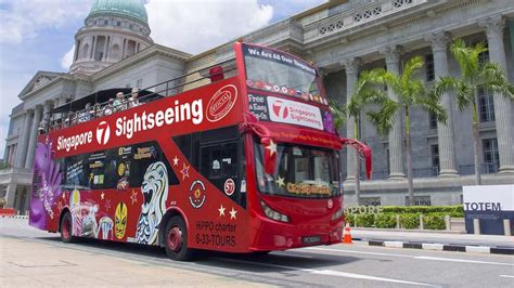 sightseeing bus in singapore