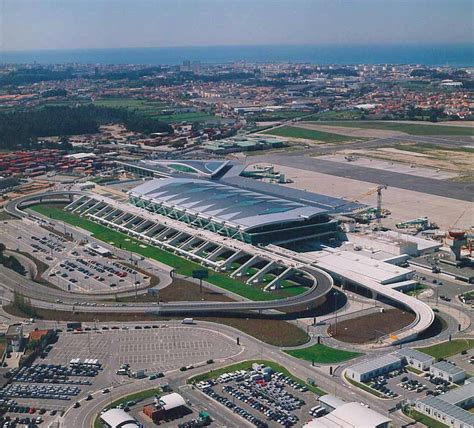 sigla do aeroporto de lisboa