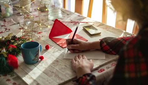 Signing A Christmas Card How To Sign Etiquette