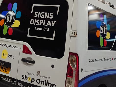 Signs Display Hull