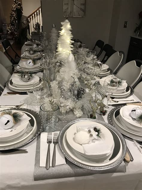 Silver Christmas Table Settings Ideas